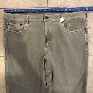 Faherty Men's 40x28 Five Pocket Terry Jeans Stretch Fit in Iron Gray Pants